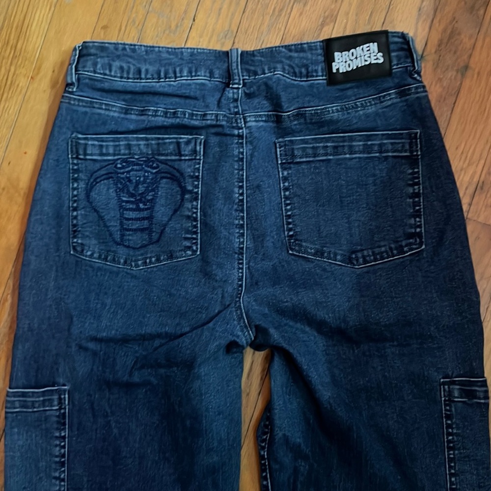 Broken Promises Womens Jeans Cargo Embroidered Snake Cobra Y2K Skater Hip Hop S6